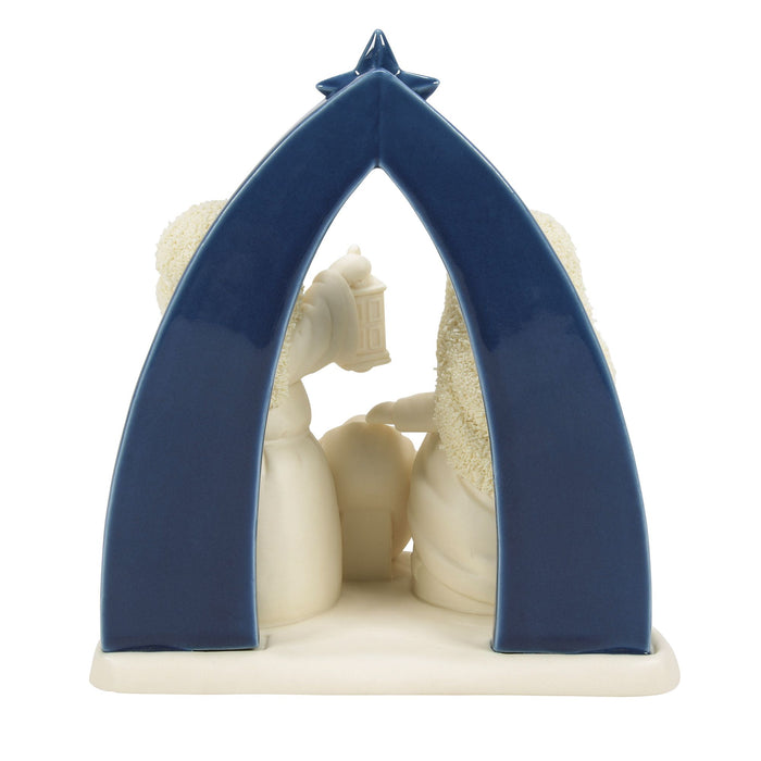 Endura Midnight Clear Nativity