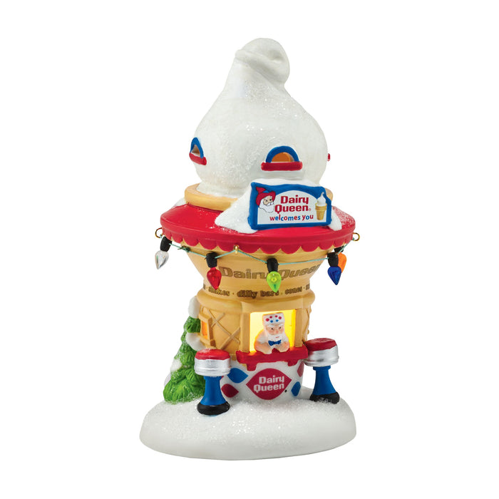 endura Santa's DQ Cone House