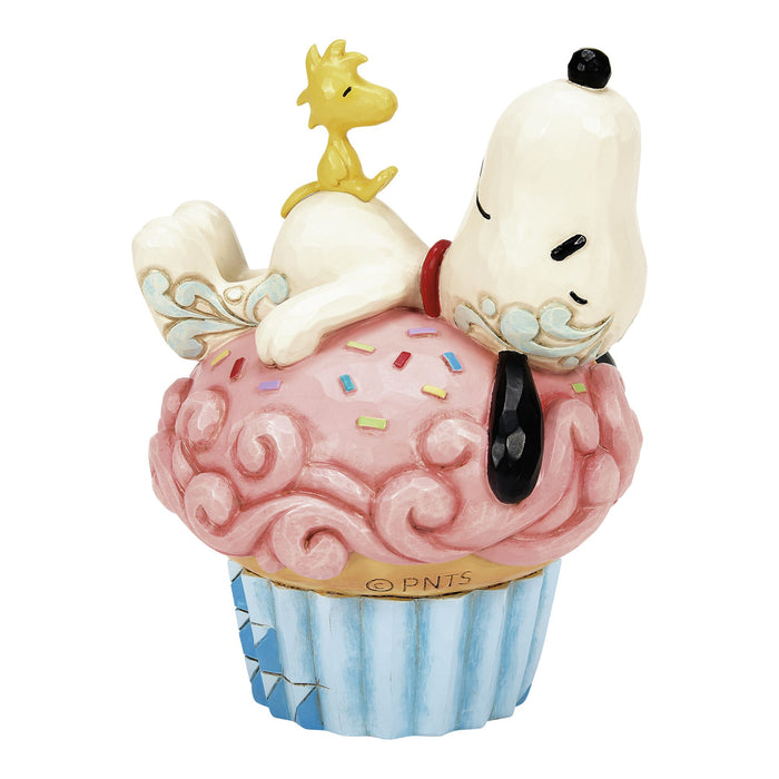 Endura Snoopy Laying On Cupcake