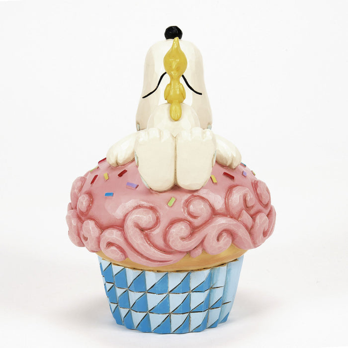 Endura Snoopy Laying On Cupcake