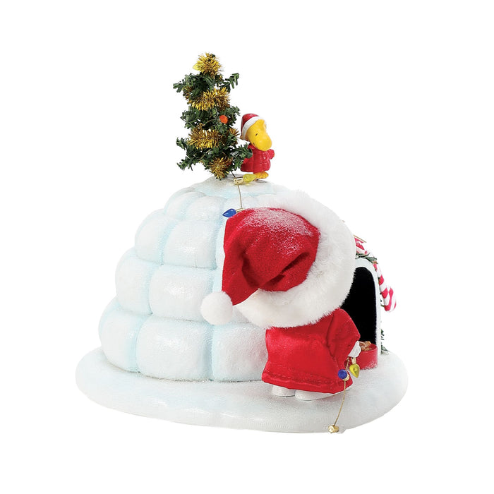 Endura Snoopy's Puffer Igloo