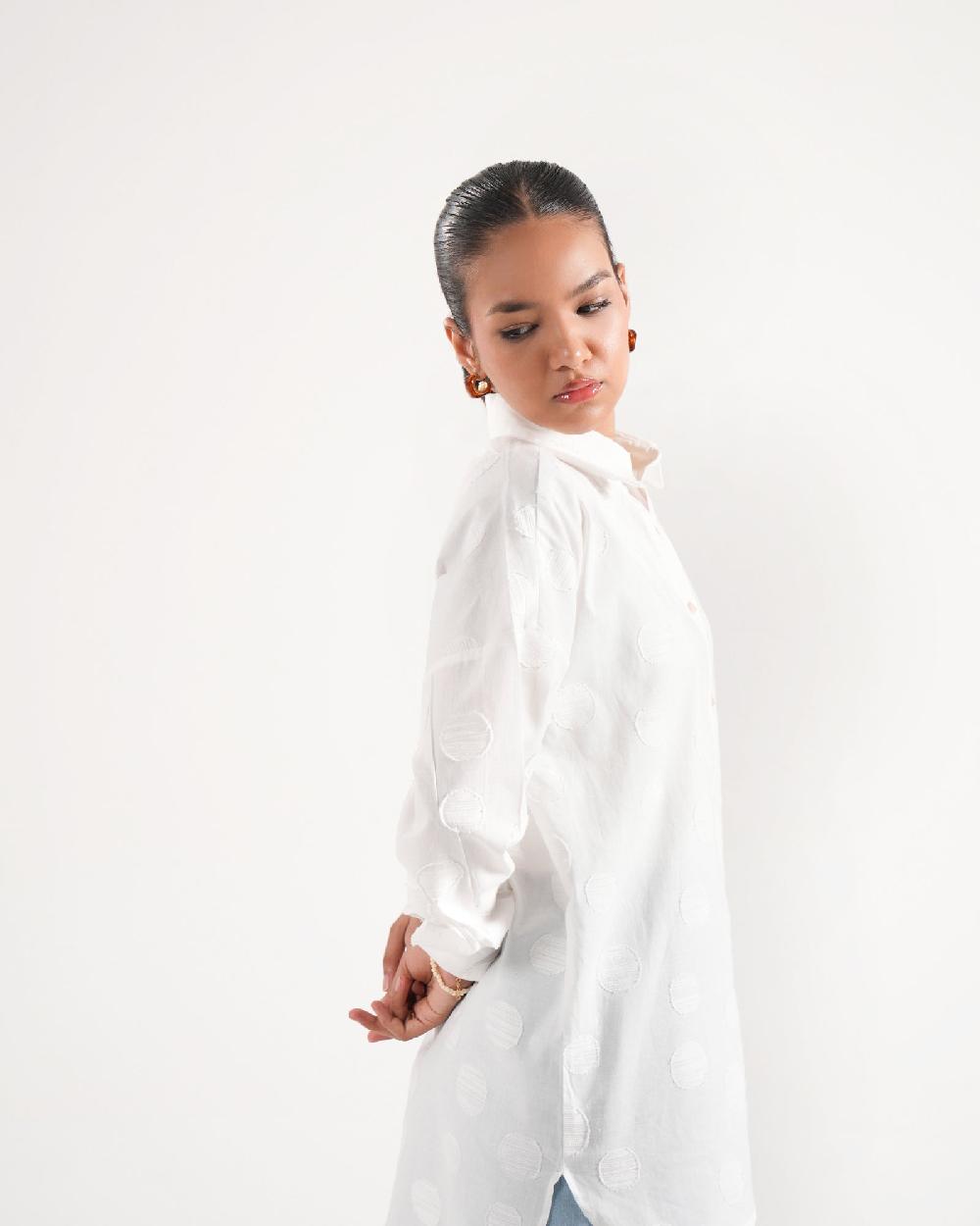 Engine Women Mid-Length Top LO5051-00L-WHT