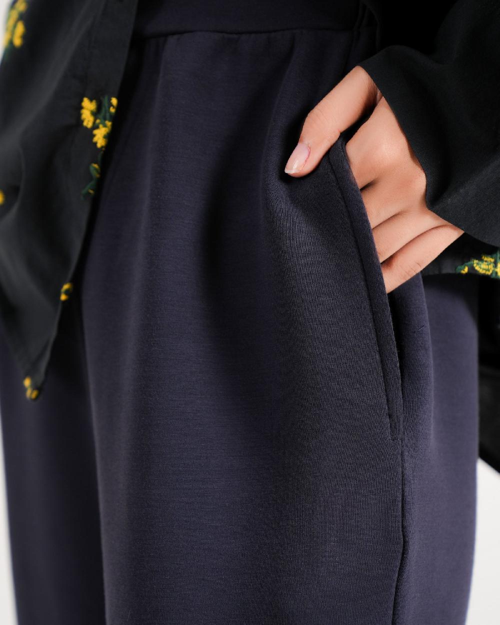 Engine Women Straight Trouser LU5063-00L-DNY