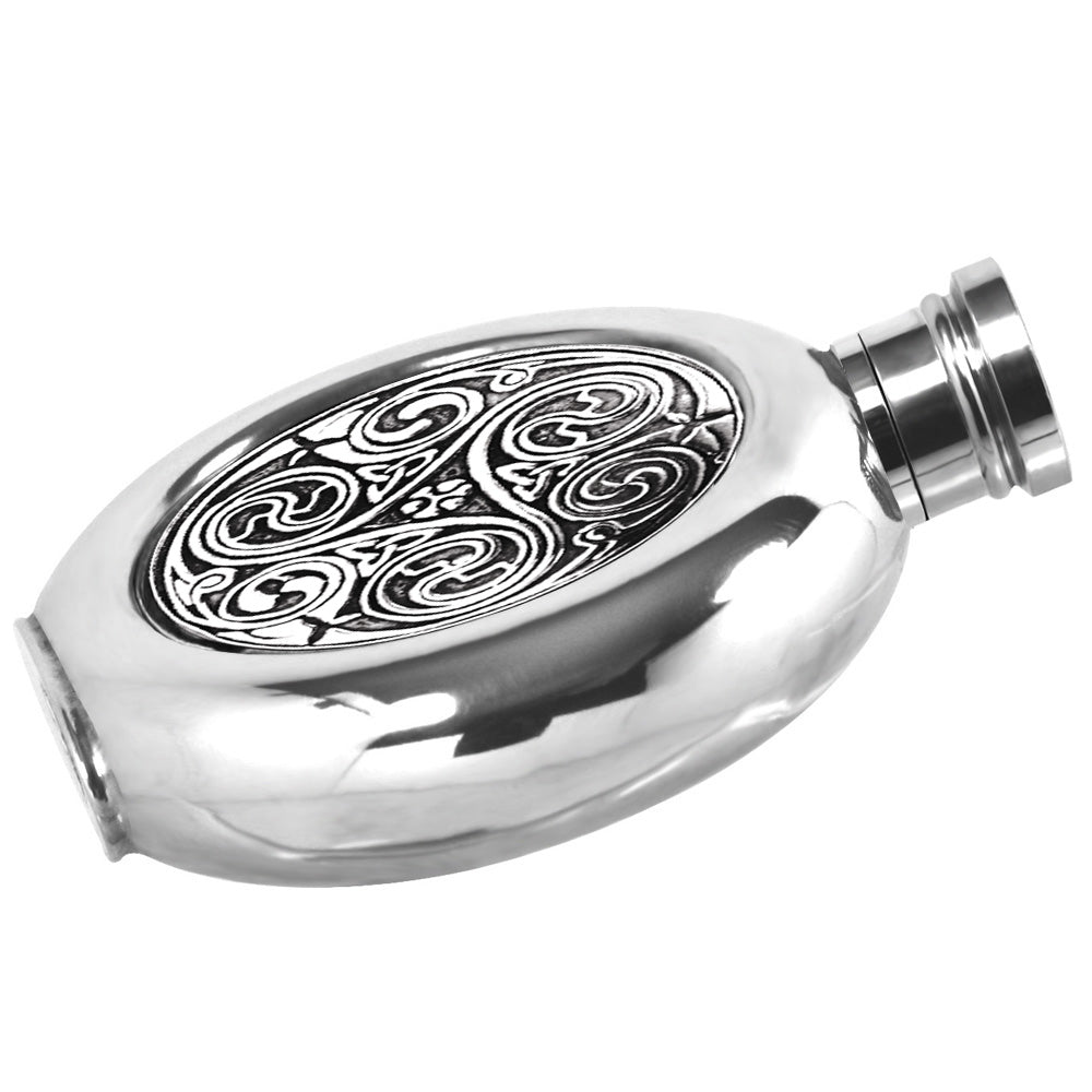 English Factory 4oz Round Pewter Hip Flask With Celtic Knot Badge