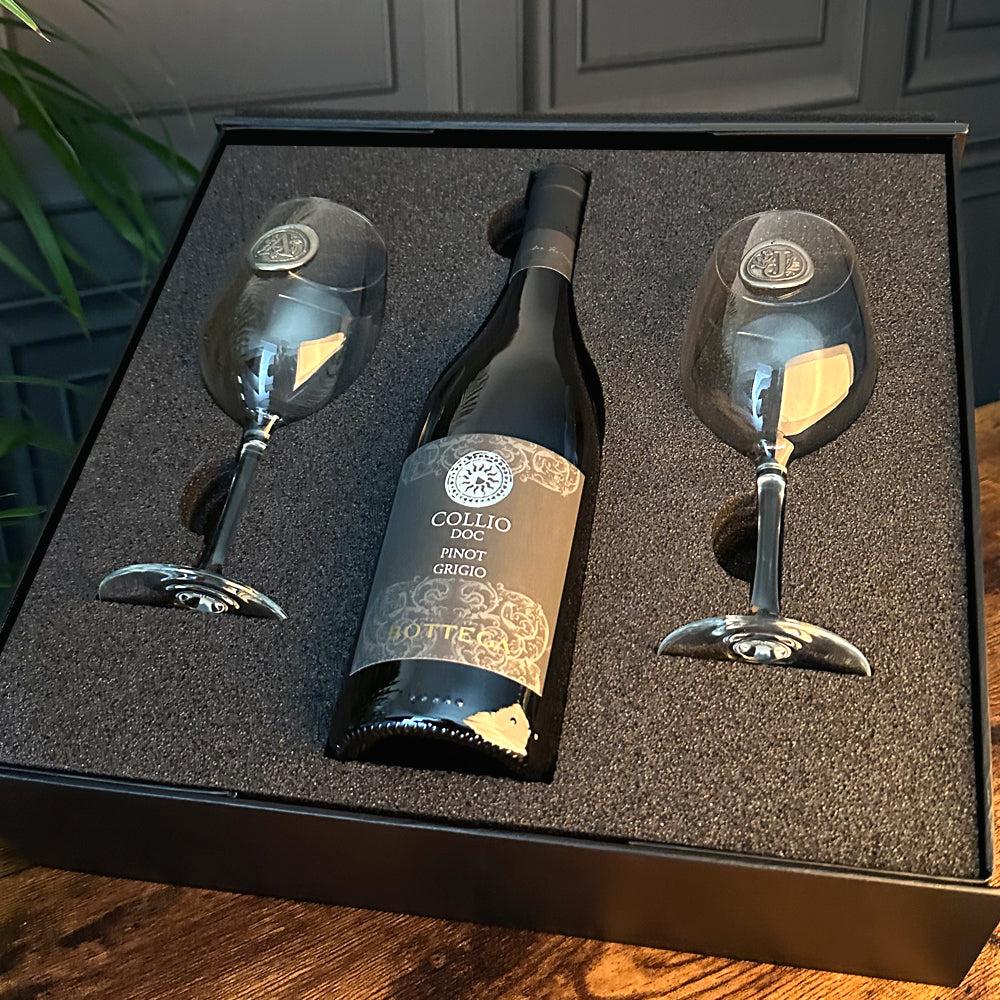 English Factory Luxury Wine Gift Set Includes Bottle & 2 Personalised Wine Glasses