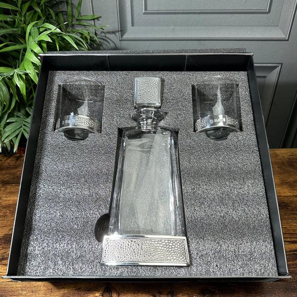 english factory Manhattan 650ml Whisky Wine & Spirits Decanter Gift Set Includes 2x 11oz Manhattan Pewter Tumblers