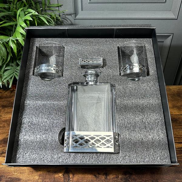 english factory Uisge Beatha 650ml Whisky Wine & Spirits Decanter Gift Set Includes 2x 11oz Uisge Beatha Pewter Tumblers