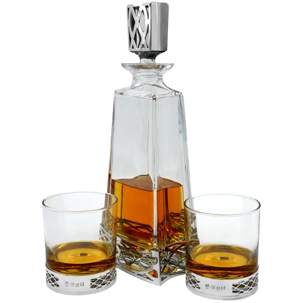 English Factory Uisge Beatha 650ml Whisky Wine & Spirits Decanter Gift Set Includes 2x 11oz Uisge Beatha Pewter Tumblers