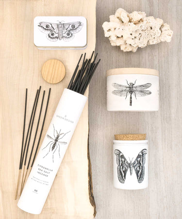 Entryways Moth Match Tin