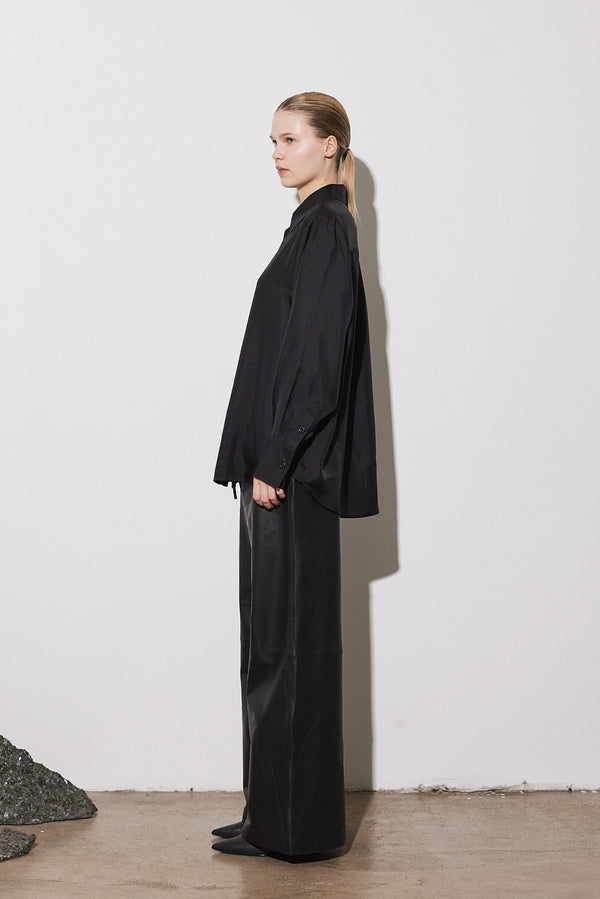 Envelope 1976 Braga Shirt Black