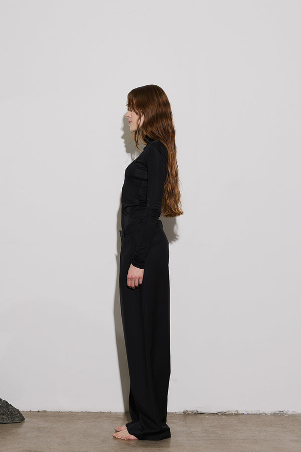 Envelope 1976 Heart Turtleneck Black