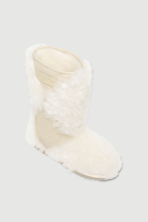 Envelope 1976 Iceland Boots Cream