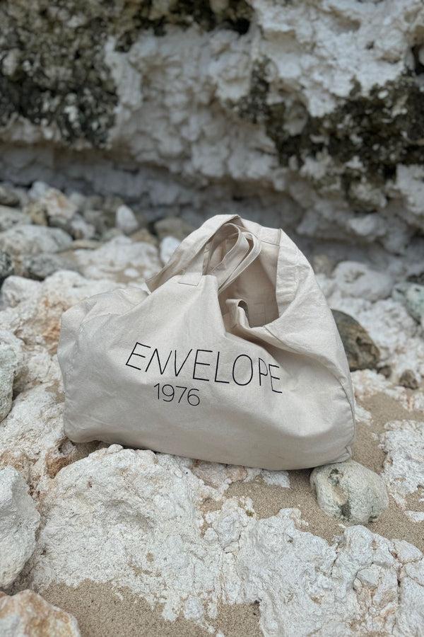 Envelope 1976 Weekend Bag Nature