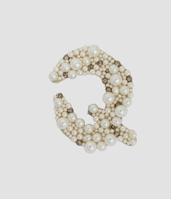 erdem Pearl Alphabet Brooch Q