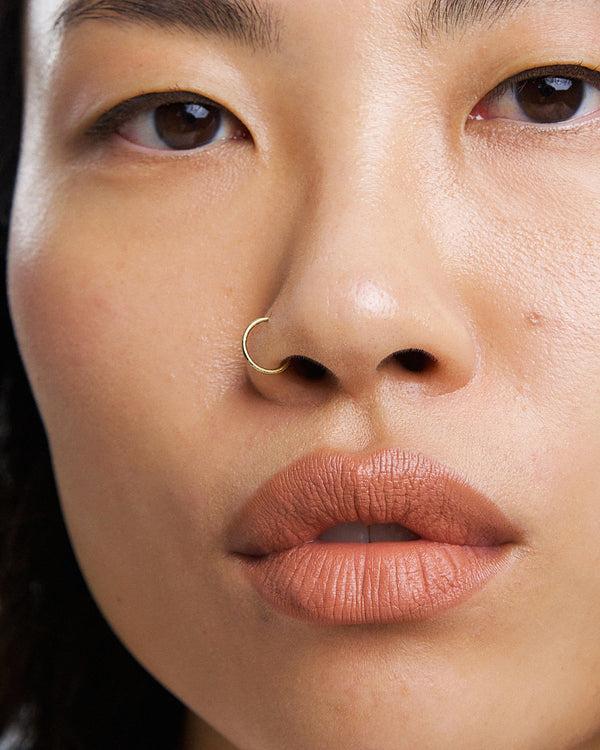 Ere Perez Leading Lip Duo