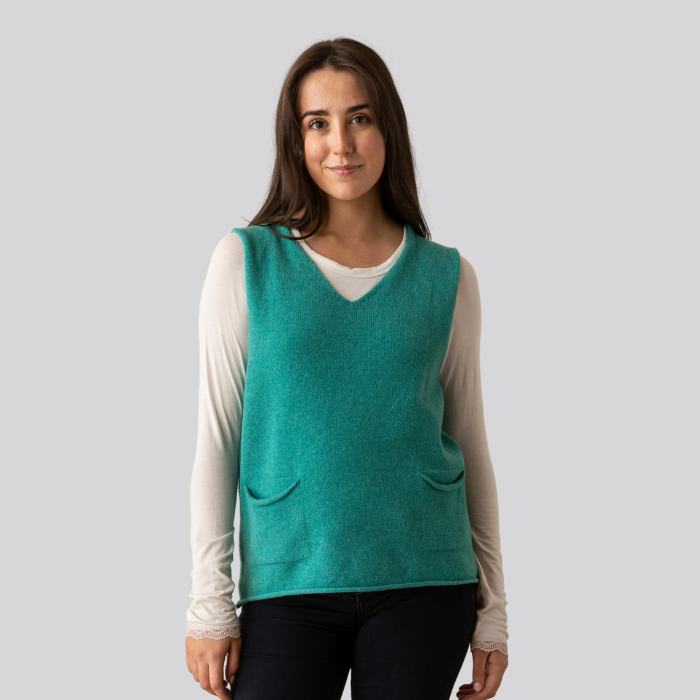 eribé Corry V-Neck Tank Top Shamrock