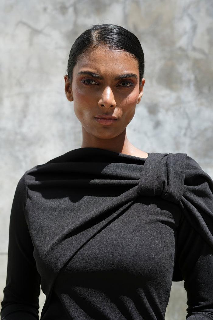 Erre The Spillway Top - Black Long Sleeved