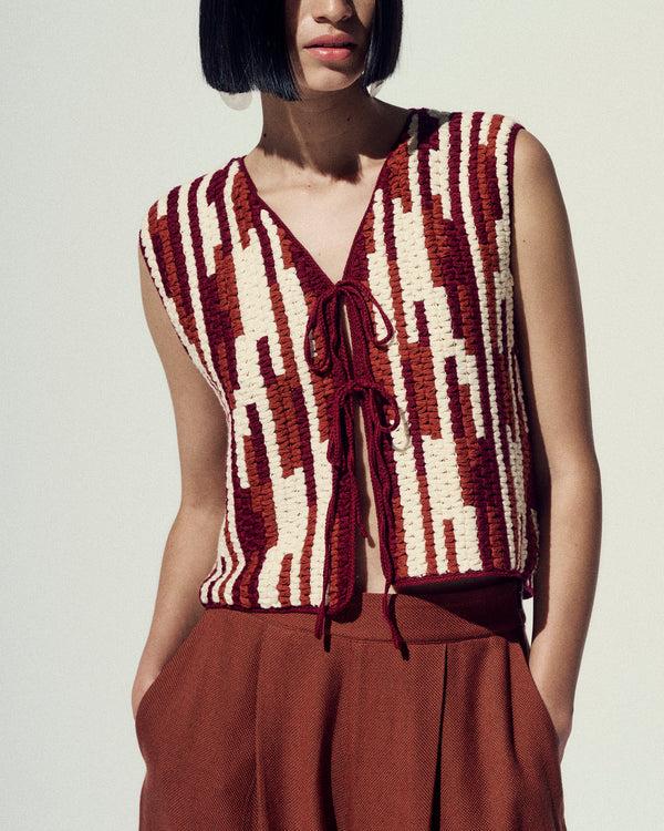 Escvdo ANADARA CROCHET VEST | BROWN-IVORY | PRE ORDER