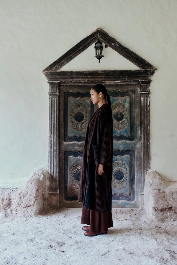 Escvdo AUZANGATE COAT | BLACK - BROWN | PRE ORDER