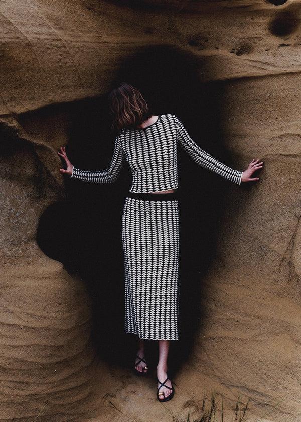 Escvdo TOTORA TOP | BLACK IVORY