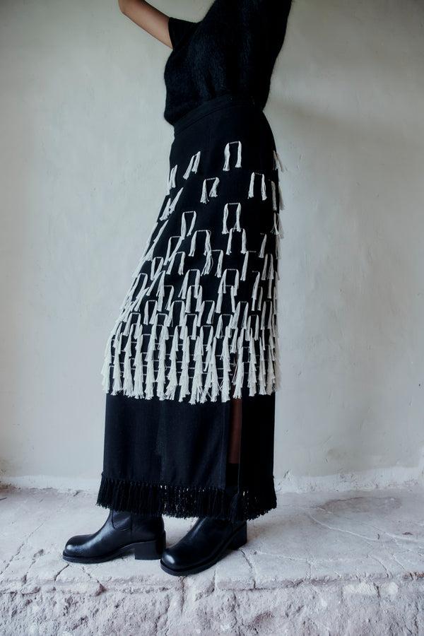 Escvdo UKUKU ANKLE SKIRT | BLACK - IVORY | PRE ORDER