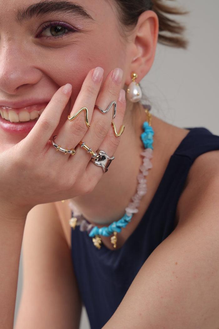 Eshvi Gold Band Ring