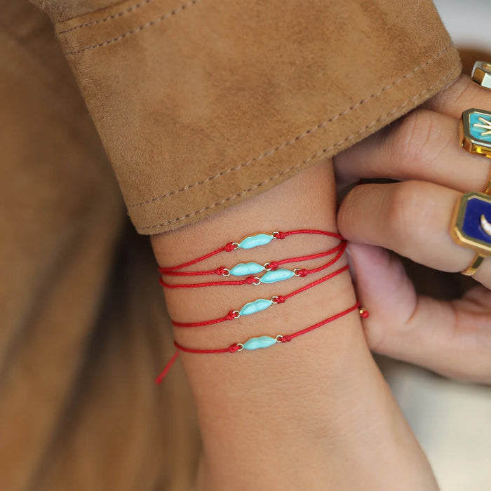 Eshvi Lip Bracelet