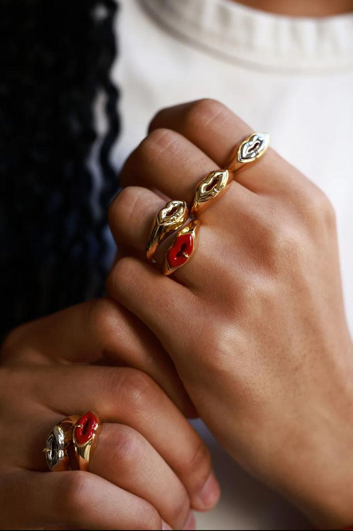 Eshvi Pierced Lip Ring