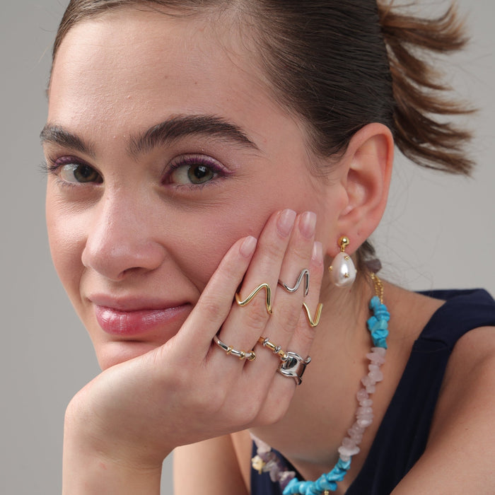 Eshvi Silver Band Ring