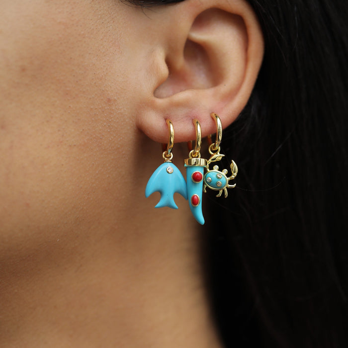 Eshvi Single Fang Charm