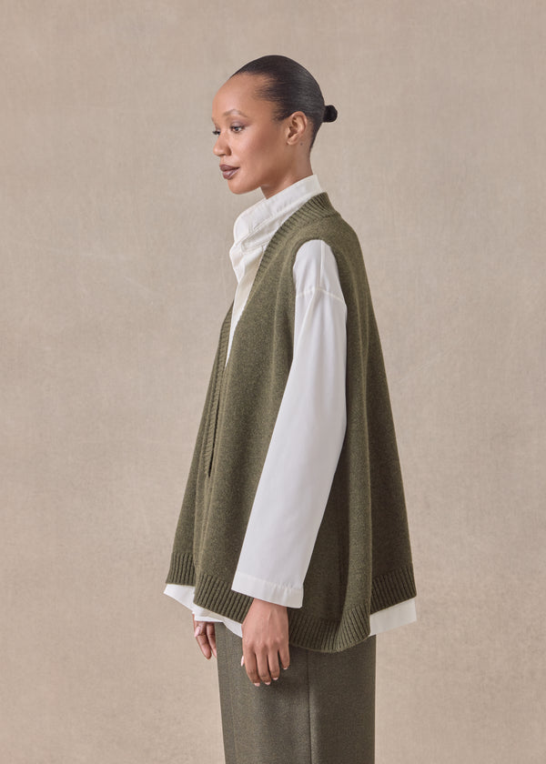 Eskandar Cashmere A-line Sleeveless Deep V-neck - Mid Plus