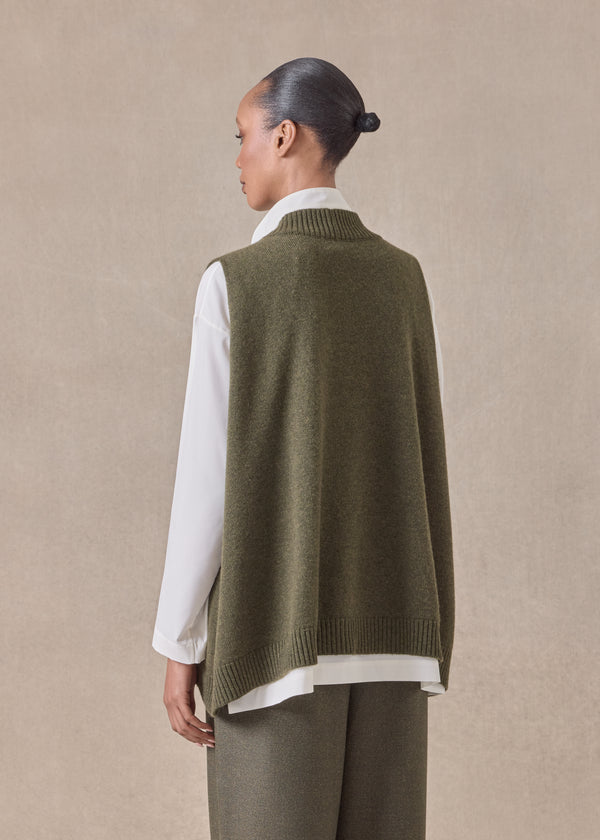 Eskandar Cashmere A-line Sleeveless Deep V-neck - Mid Plus