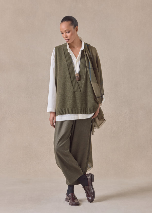 eskandar cashmere a-line sleeveless deep v-neck - mid plus