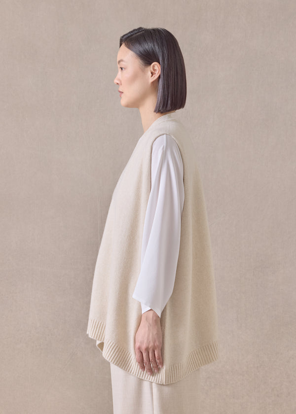 Eskandar Cashmere A-line Sleeveless V Neck Cardigan - Mid Plus