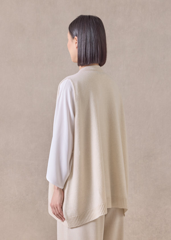 Eskandar Cashmere A-line Sleeveless V Neck Cardigan - Mid Plus