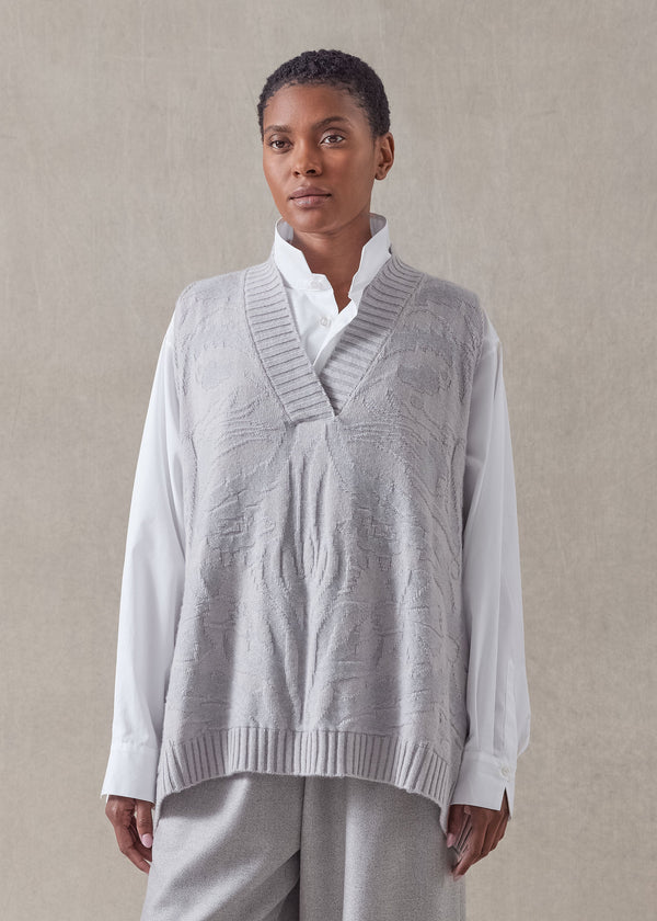 Eskandar Cashmere A-line Sleeveless V-neck - Mid Plus