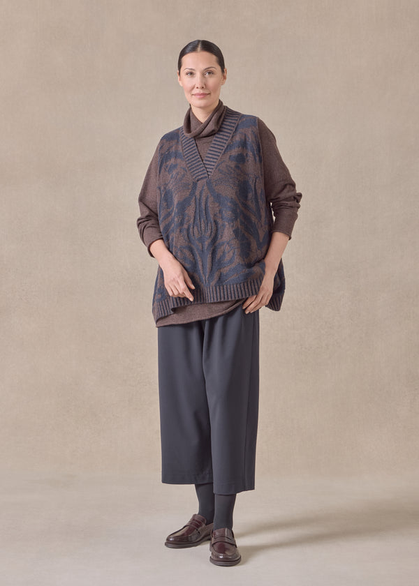 eskandar cashmere a-line sleeveless V-neck - mid plus