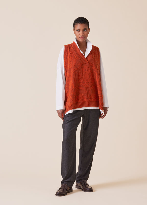 eskandar cashmere sleeveless a-line v-neck sweater - mid plus