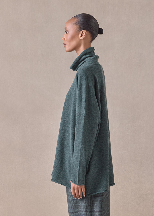 eskandar cashmere slim sleeve raw edge scrunch neck - mid plus