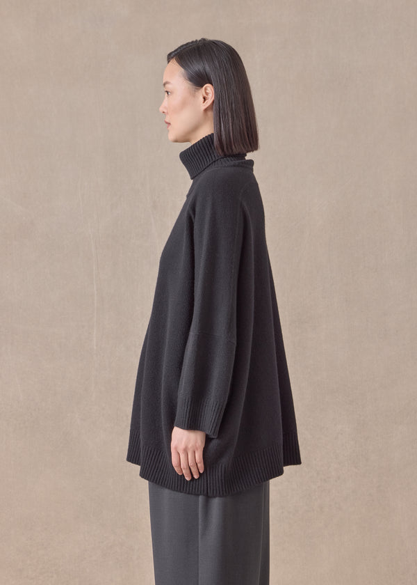 Eskandar Cashmere Sloped Shoulder Roll Neck Sweater - Long