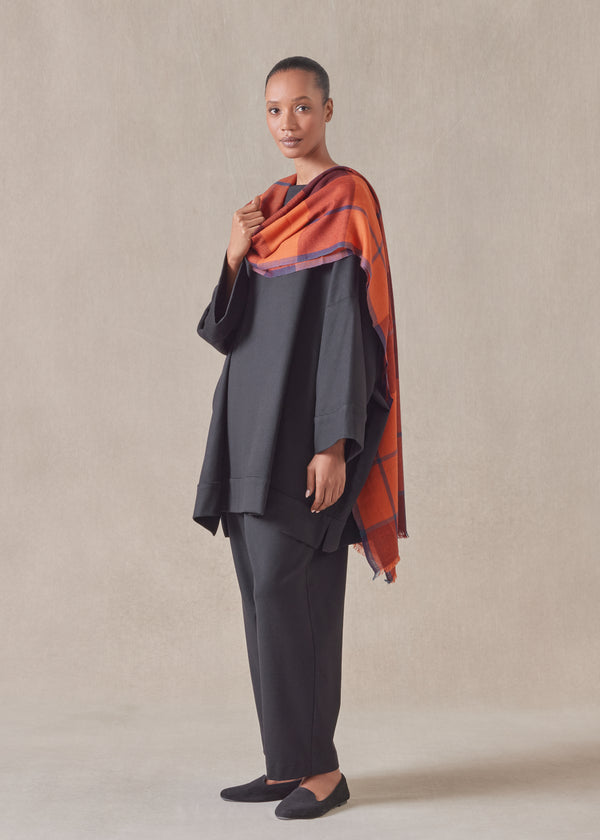 Eskandar Cashmere Sloped Shoulder Scoop Neck Poncho With Hembands - Long Plus