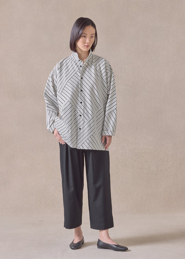 eskandar cotton slim a-line double stand collar shirt with stepped insert - long (patchwork)