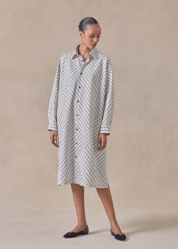 eskandar cotton slim a-line long sleeve shirt dress with collar and stepped insert -3/4 length