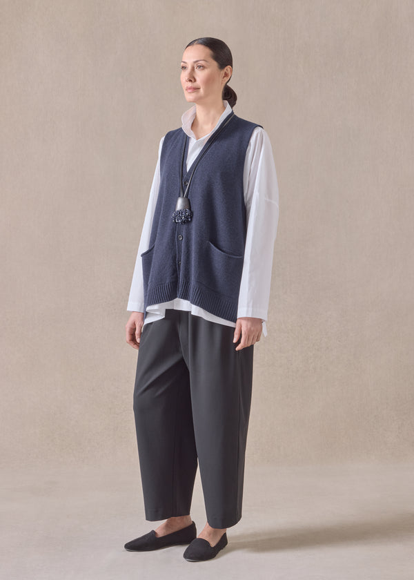 eskandar cashmere scoop armhole waistcoat - mid plus