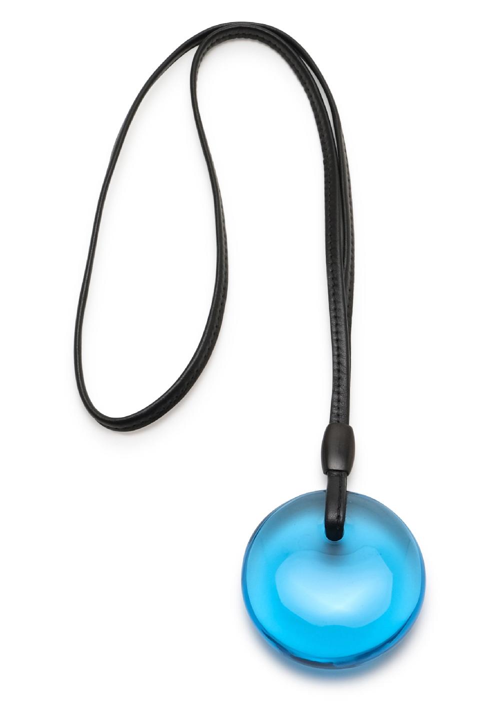 eskandar hand shaped coloured disc pendant