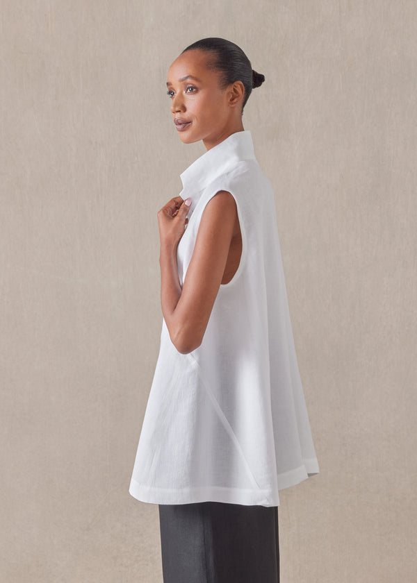 Eskandar Linen Sleeveless Caucasus Shirt With Notch Collar - Long