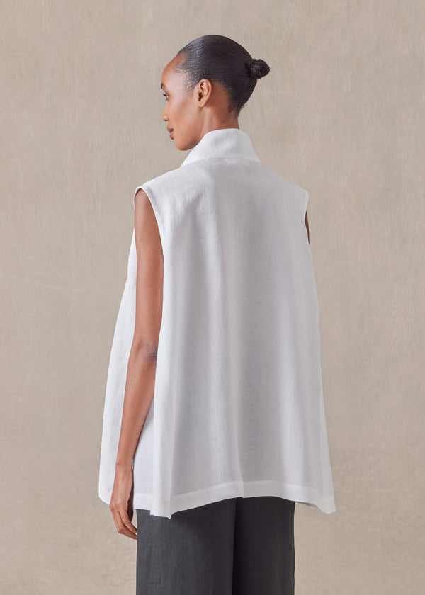 Eskandar Linen Sleeveless Caucasus Shirt With Notch Collar - Long
