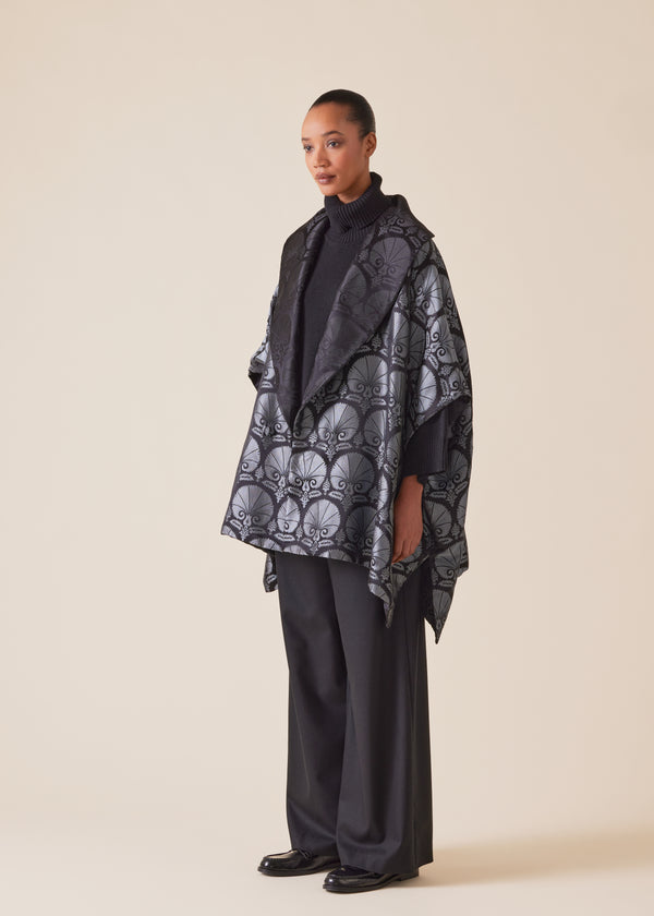 Eskandar Silk Mix Sloped Shoulder Shawl Collar Sleeveless Jacket - Long Plus (reversible)