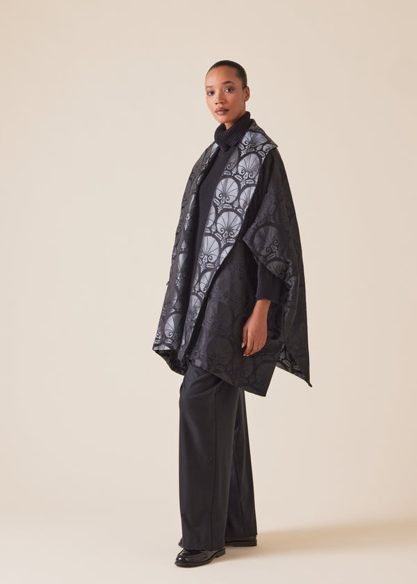 Eskandar Silk Mix Sloped Shoulder Shawl Collar Sleeveless Jacket - Long Plus (reversible)