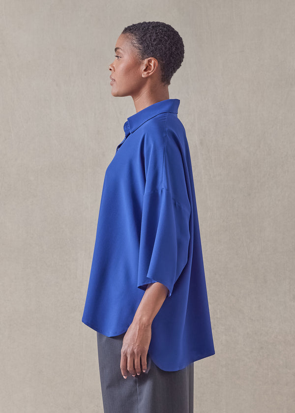 Eskandar Silk Sloped Shoulder Wide A-line Short Sleeve Shirt With Collar - Mid